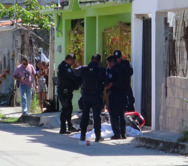 Sicarios ejecutan a una mujer en la Región 221 de Cancún
