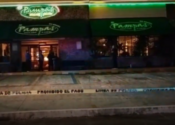 Ejecutan el empresario conocido como “El Cejas” en el restaurante Mr. Pampas en Cancún