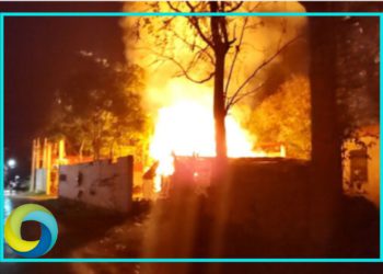 Incendio consumen cuatro viviendas en José María Morelos