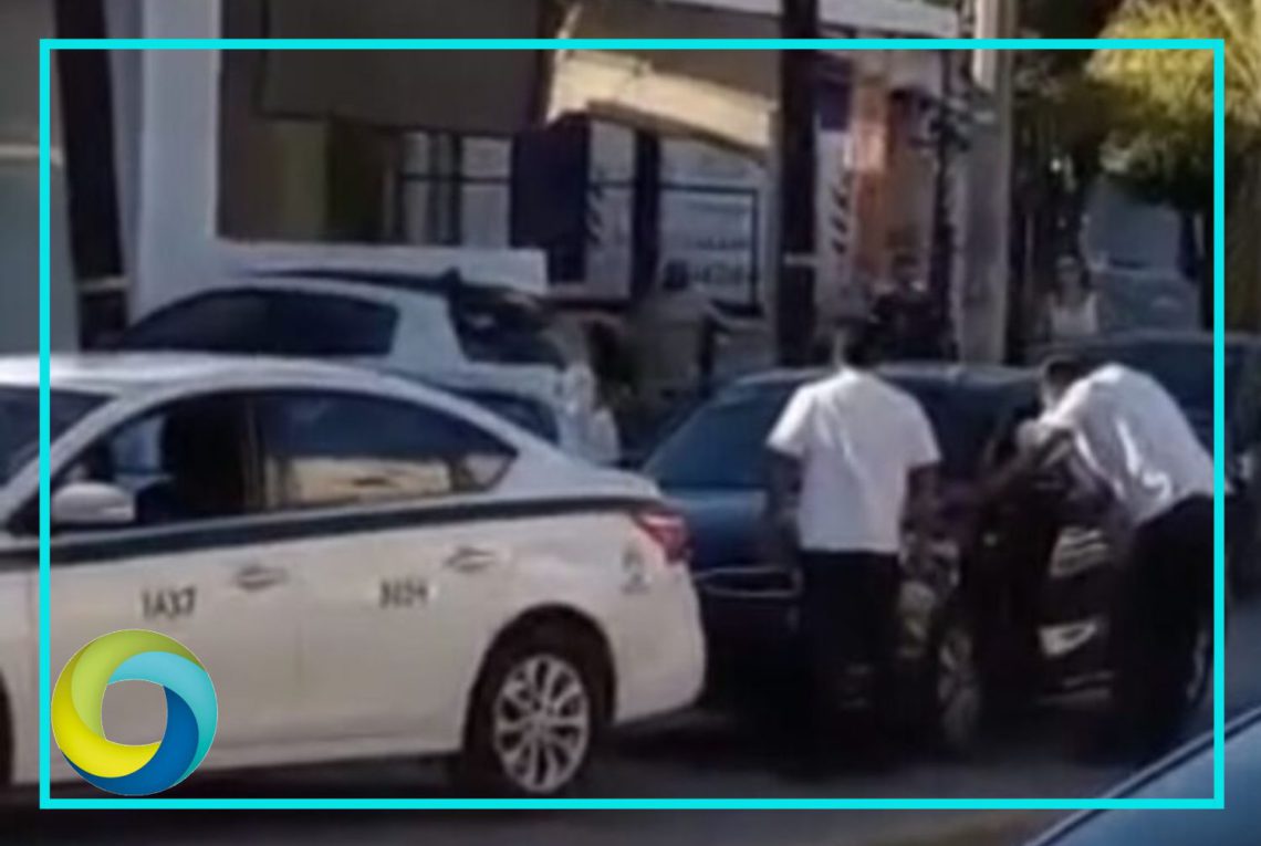 Taxistas fuera de control: Detienen a taxista por lanzar acido a un vehículo al pensar que era Uber en la Zona Hotelera de Cancún
