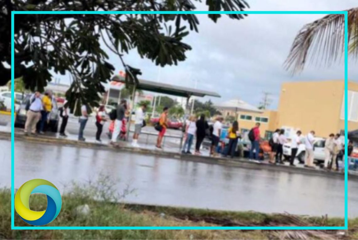 Un Día Sin Taxi genera caos en el transporte público de Cancún