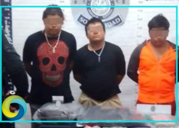 Detienen a tres sujetos en portación de armas de fuego, chaleco balístico y más de 130 dosis de droga en Playa del Carmen