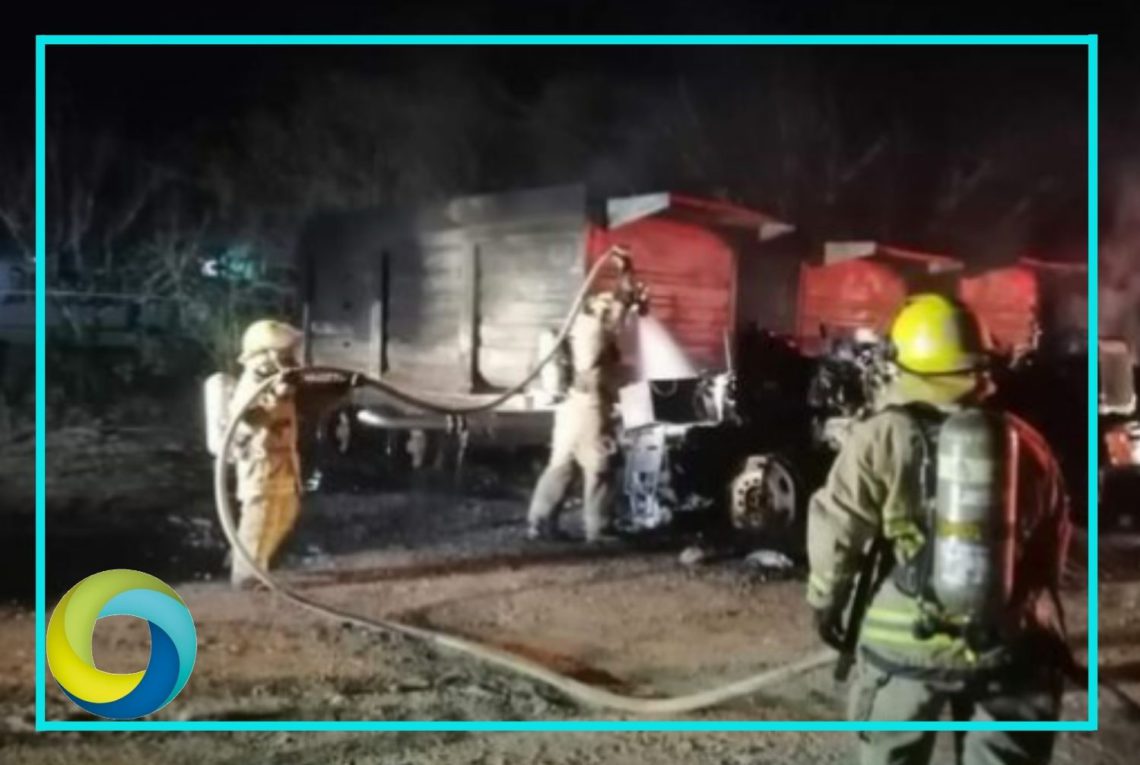 Incendio consume tres volquetes en Chetumal